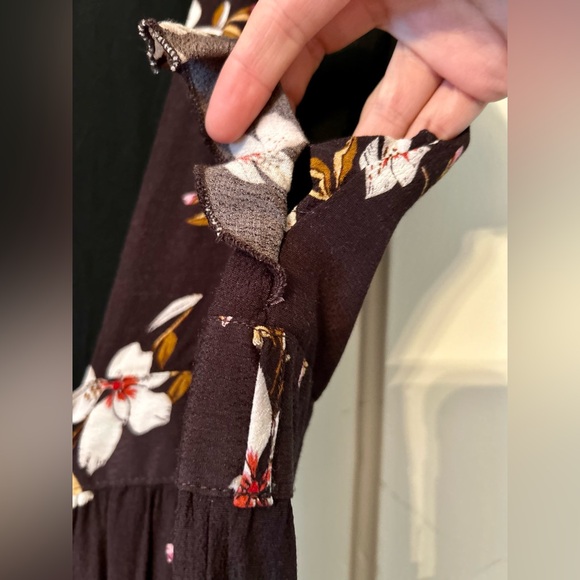 Minkpink Garden Floral Midi dress - Picture 9 of 11